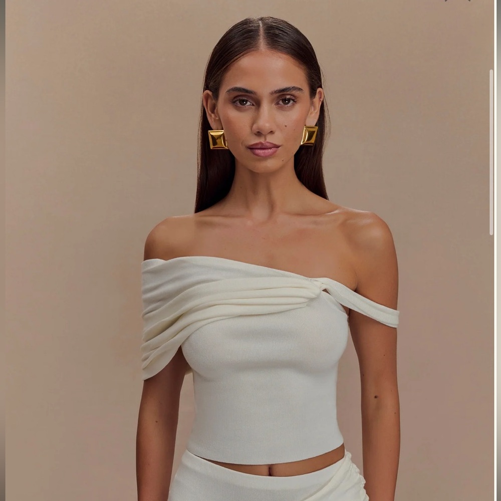 Meshki Irene Off-Shoulder Cream Top